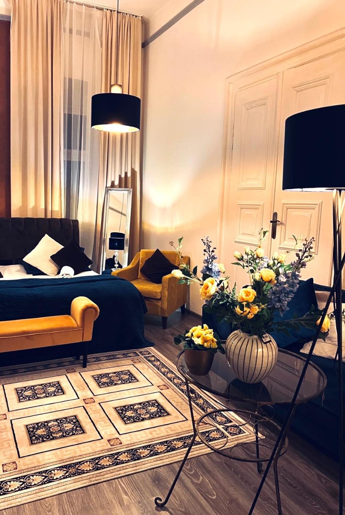 Csaky Palace Ba 3 Bratislava Ngoại thất bức ảnh