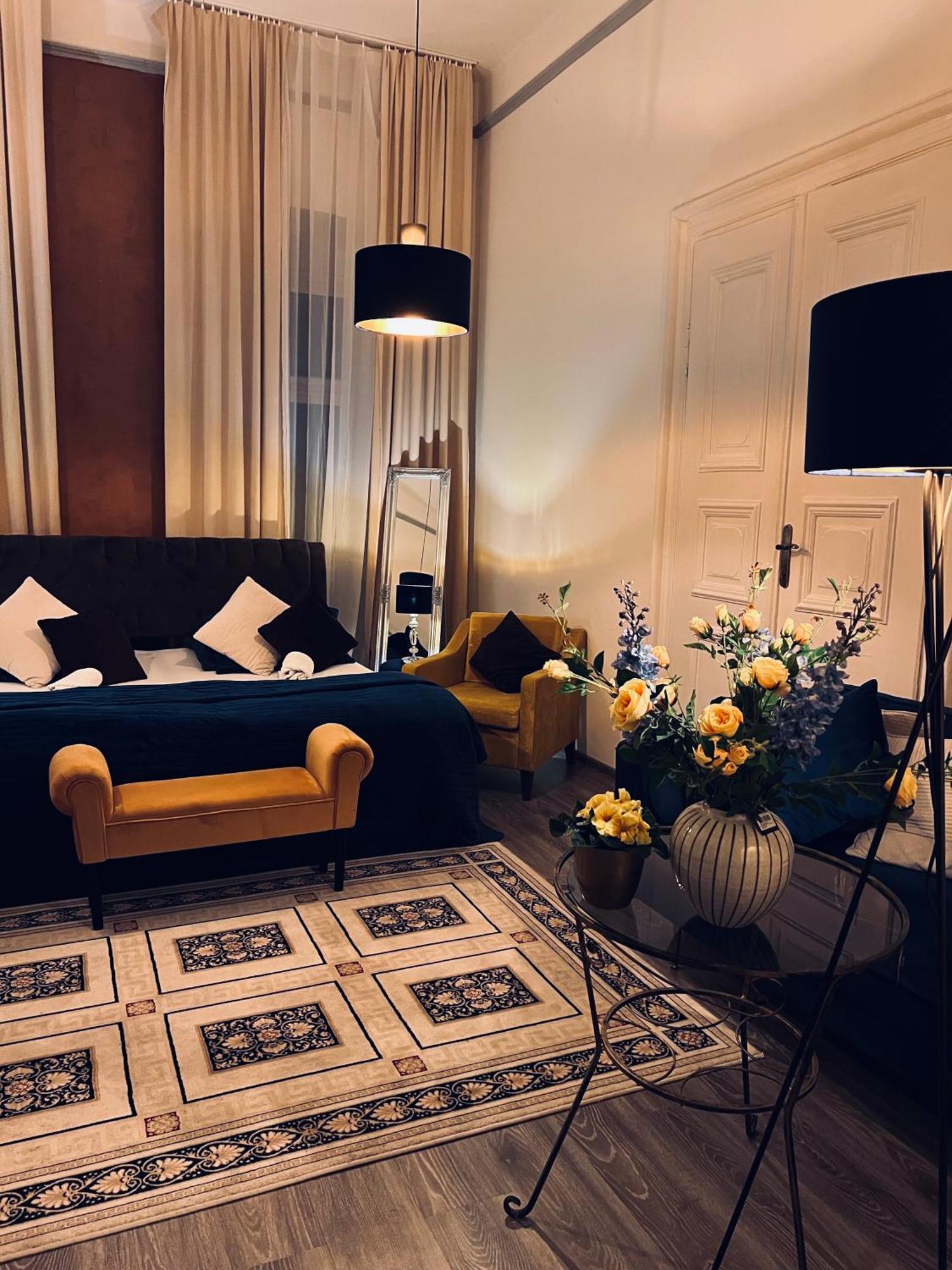 Csaky Palace Ba 3 Bratislava Ngoại thất bức ảnh