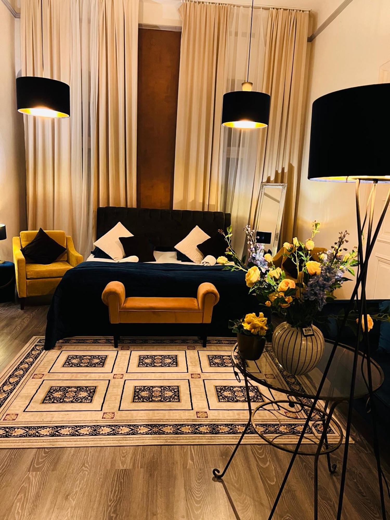 Csaky Palace Ba 3 Bratislava Ngoại thất bức ảnh